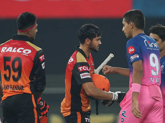 Sunrisers Hyderabad defeated Rajasthan Royals by 8 wickets in 40th match of IPL 2020.